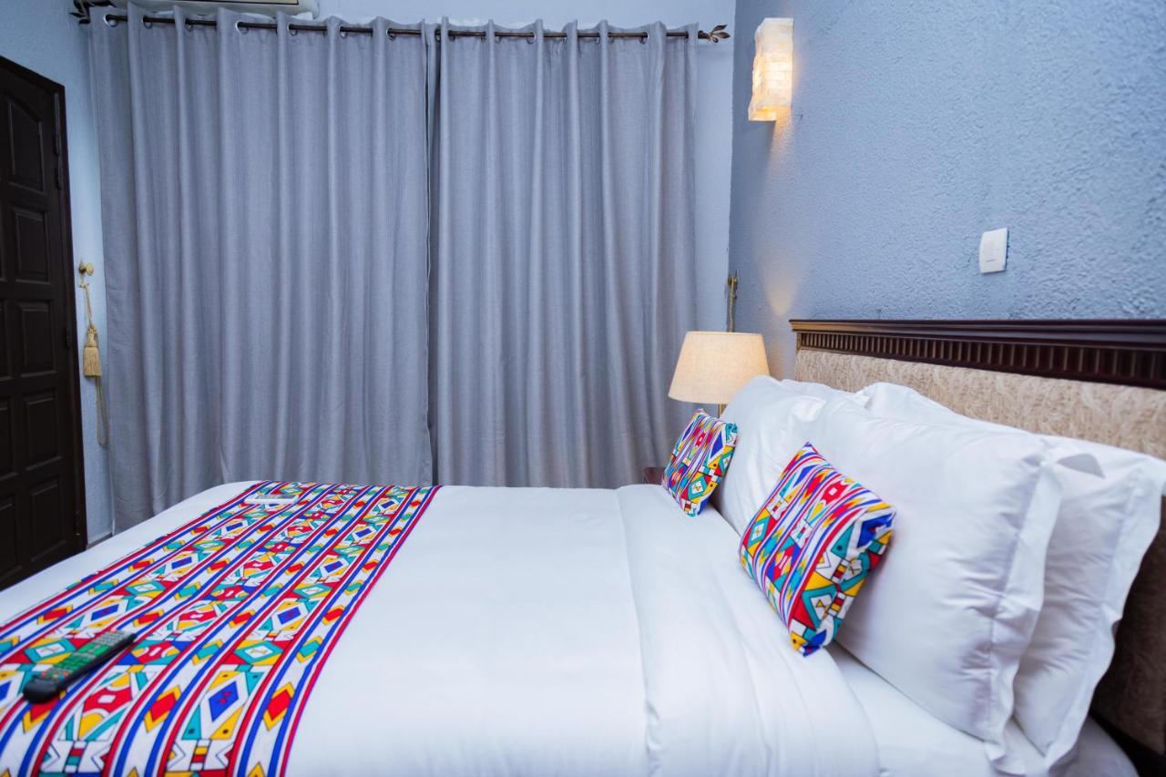 Hotel Hibiscus Blvd Triomphal Libreville Eksteriør billede